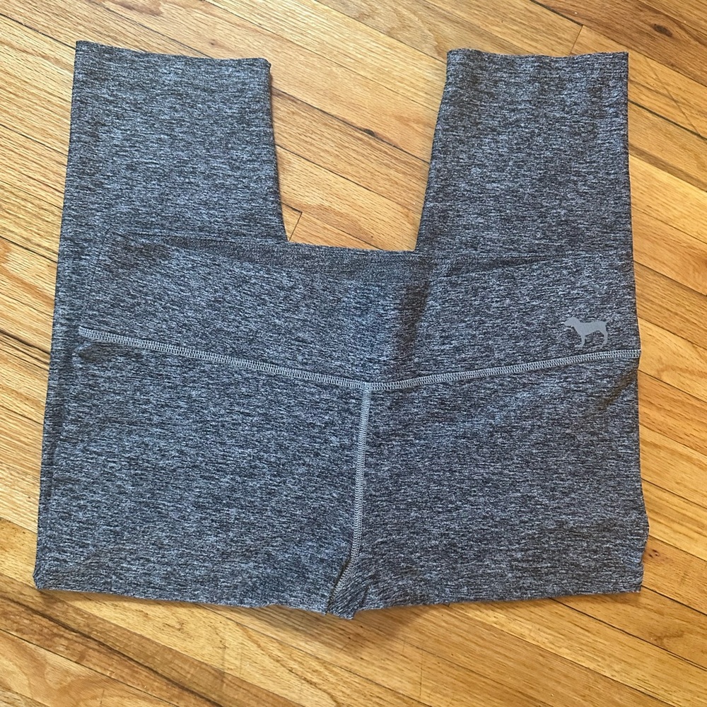 NWOT PINK VS YOGA PANT